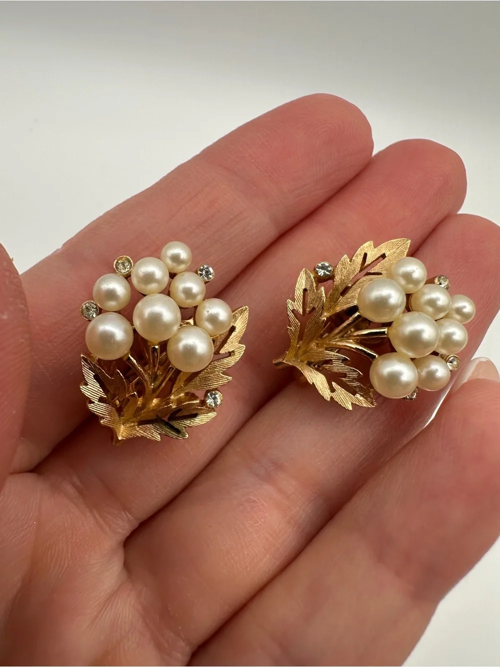 Trifari Gold-Tone Pearl Cluster Leaf Brooch with Matching Earrings